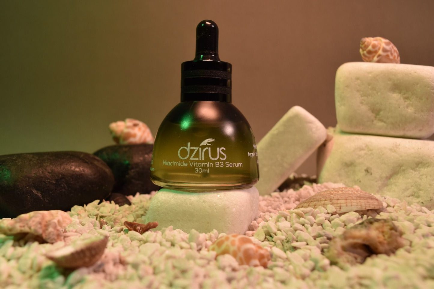 Dzirus. NIACINAMIDE VITAMIN B3 SERUM