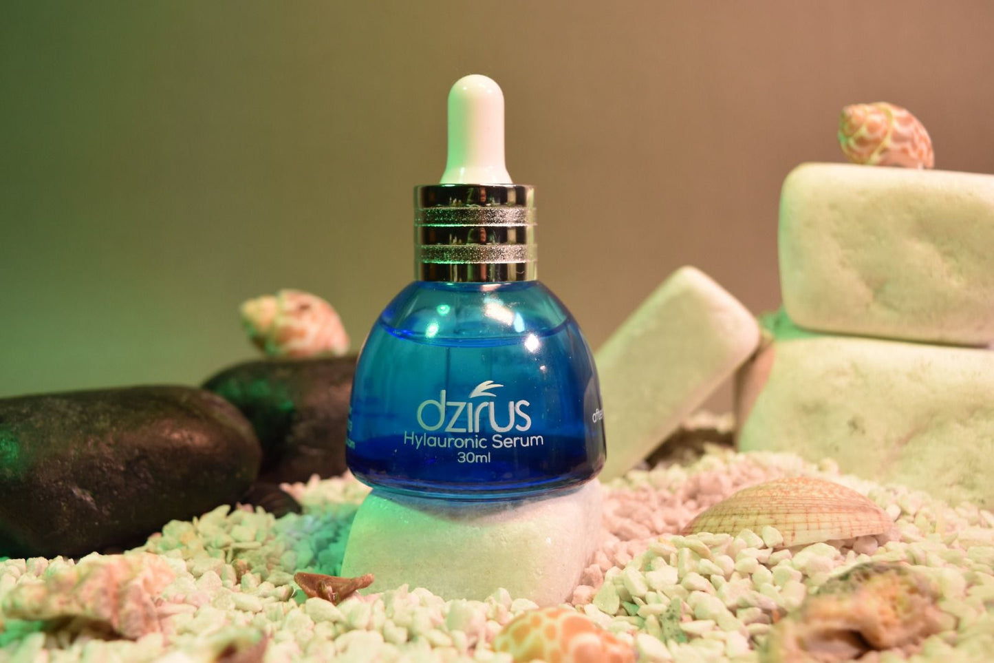 Dzirus.                       HYALURONIC ACID SERUM